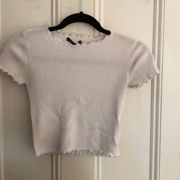Brandy Melville Tops - un-worn brandymelville white ribbed tee